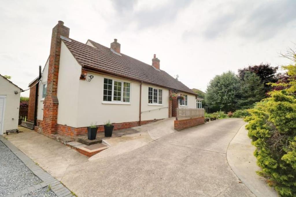 Millfields Cottage And Garden Goxhill  Экстерьер фото