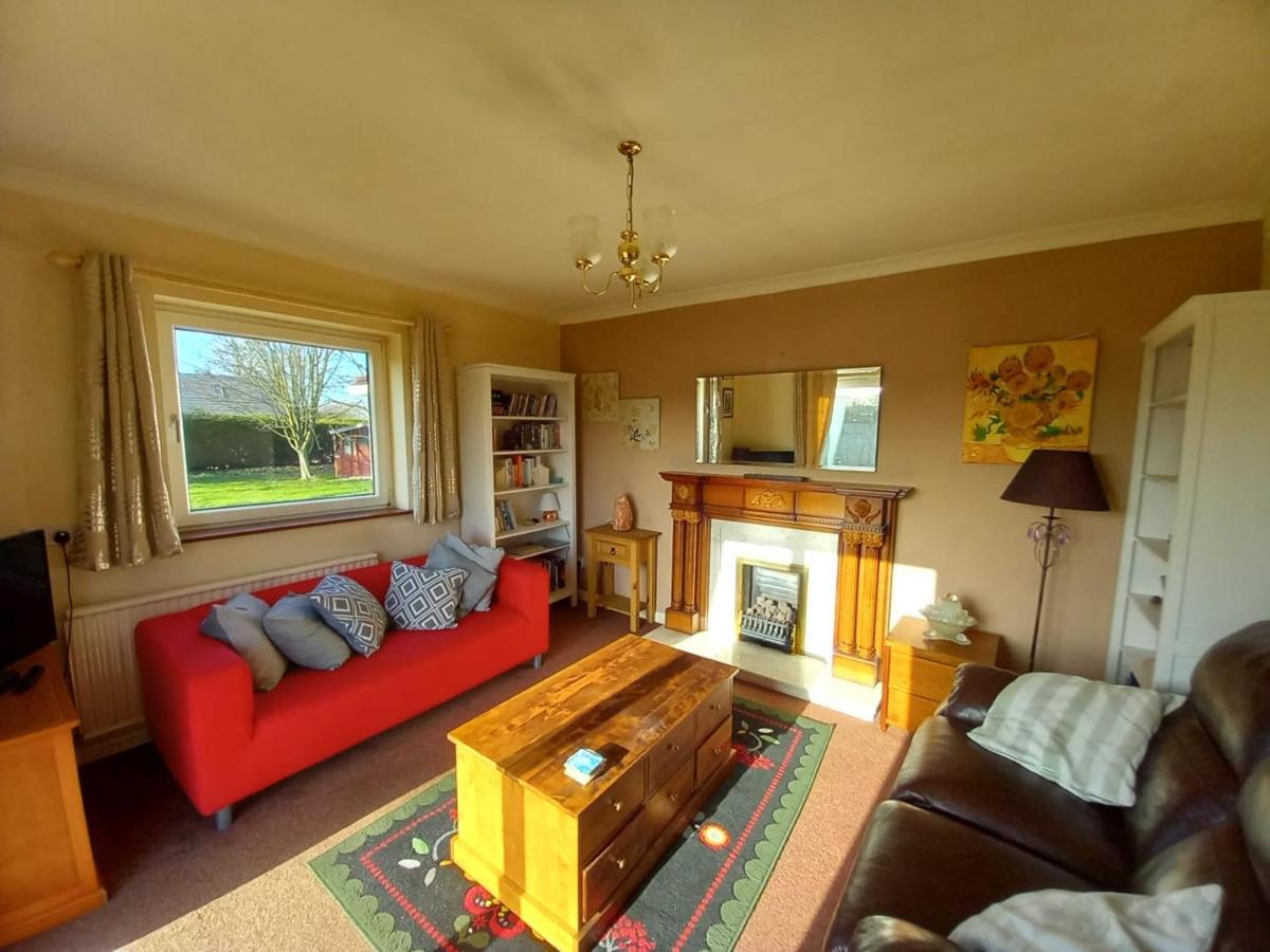 Millfields Cottage And Garden Goxhill  Экстерьер фото