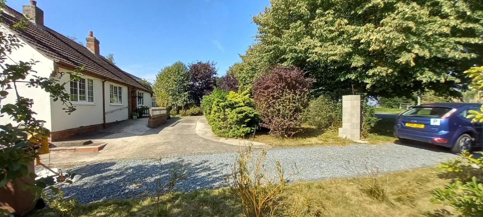 Millfields Cottage And Garden Goxhill  Экстерьер фото