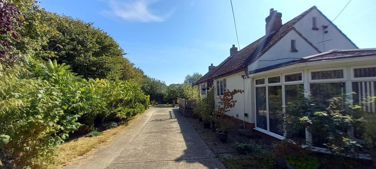 Millfields Cottage And Garden Goxhill  Экстерьер фото