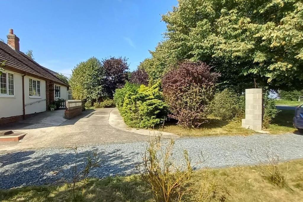 Millfields Cottage And Garden Goxhill  Экстерьер фото