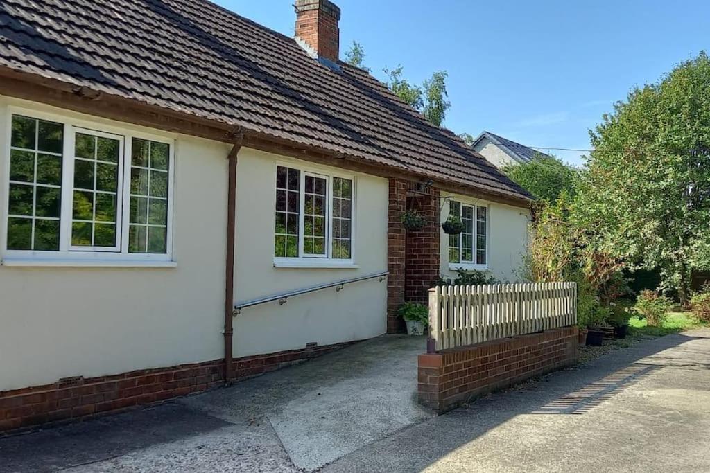 Millfields Cottage And Garden Goxhill  Экстерьер фото